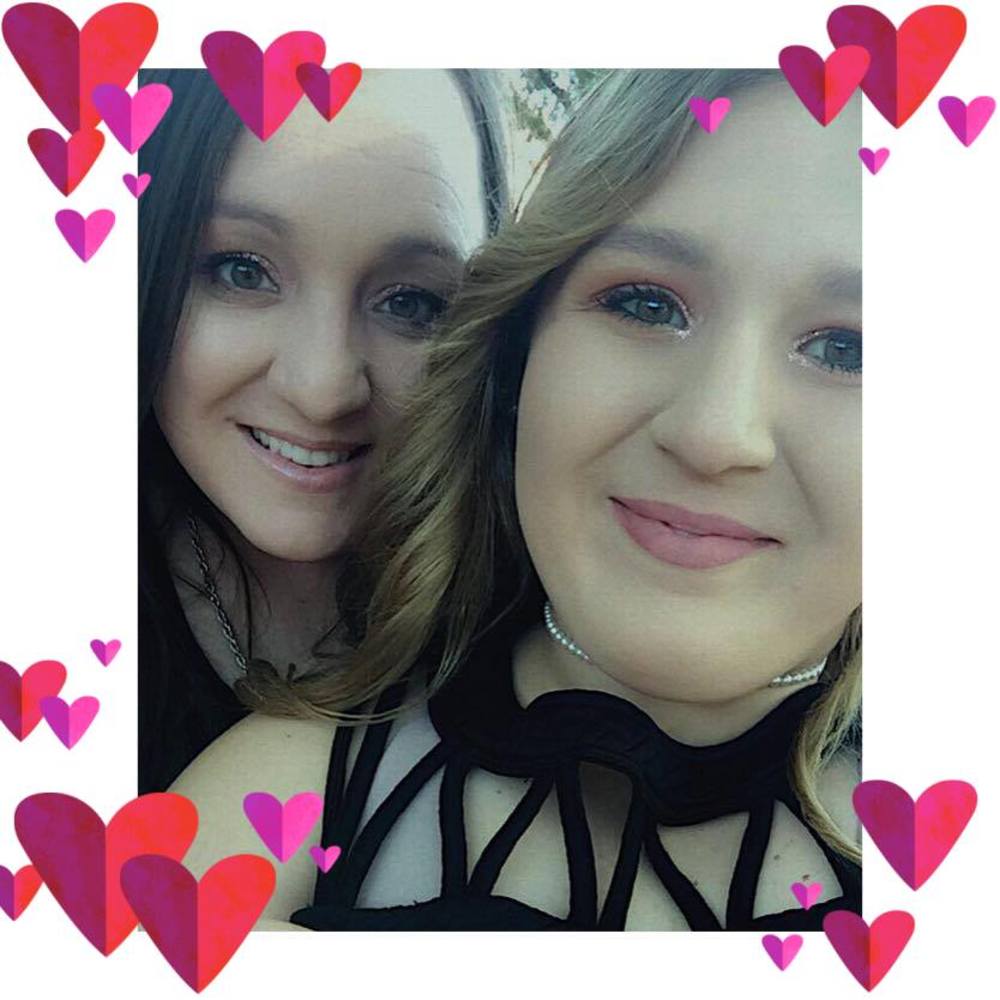 Meet your Posher, Hollie